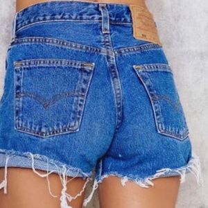 Levi 515 dark blue cut off shorts